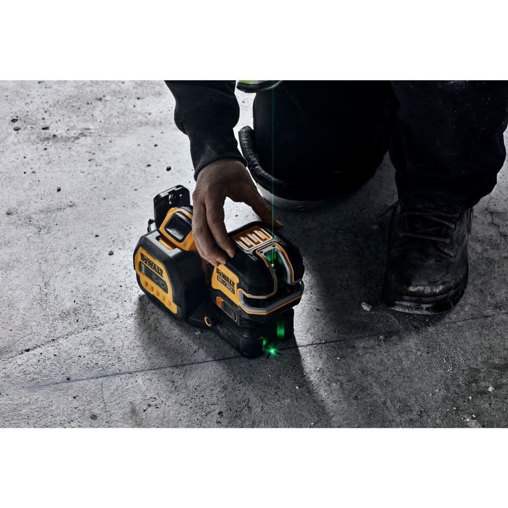 DEWALT 20V/12V MAX Laser Level, Cross Line Laser and 5 Spot